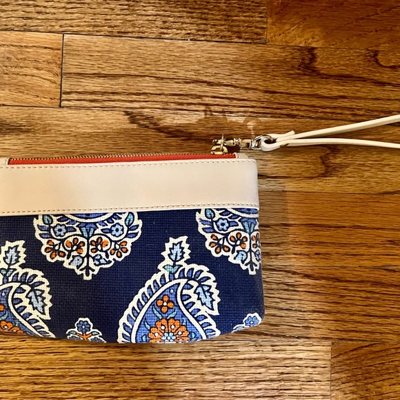 Spartina 449 Tassel Wristlet - Picture 2 of 2